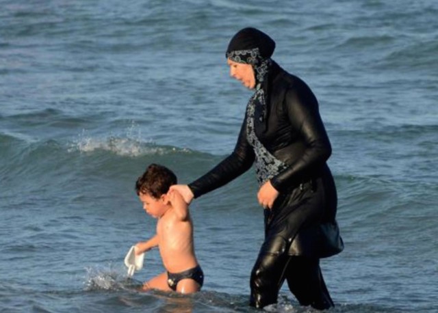 burkini-sea