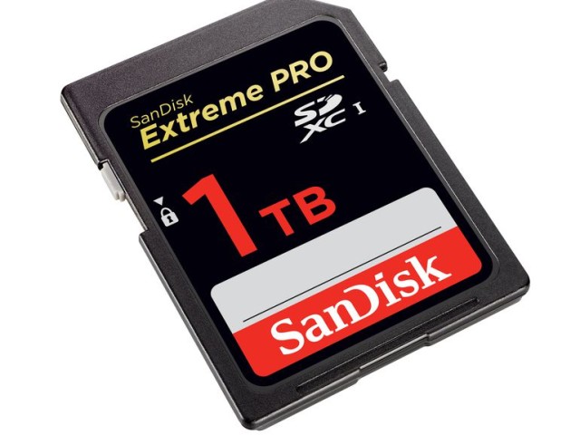 sandisk-extreme-pro-sdxc-card-1tb-left-angle