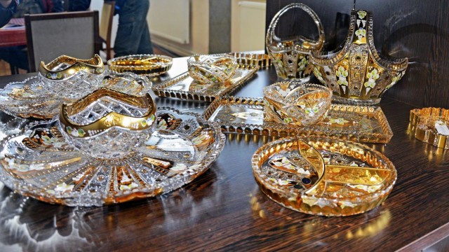 Z0pTMwl9RBbyfHQfecHGgA~V-z-vode-Sonne-Chrystal-ktor-vyr-ba-aj-tento-luxusn-kri-t-maj-n-dzu-o-brusi-ov