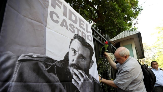 castro proti kultu osobnosti 5