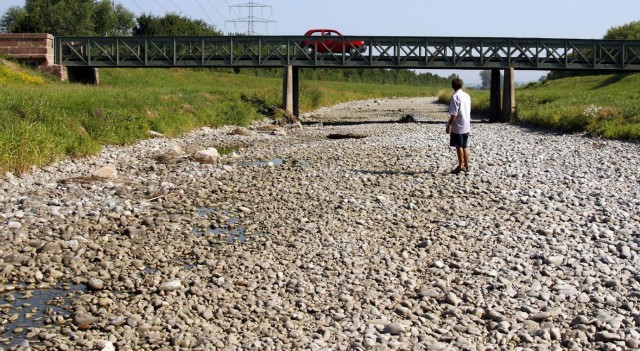 2eebab283f2c8f5f3079477313b0_w1381_h758_gi-photo-38101