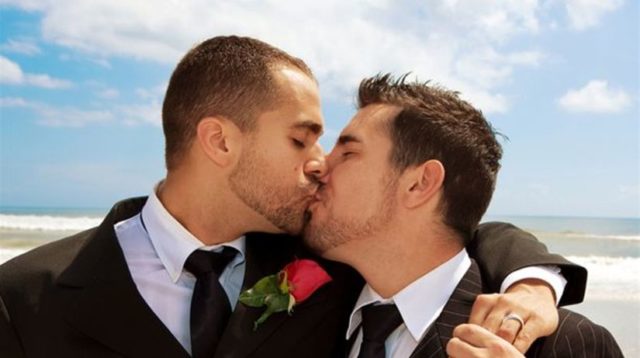 74818-homosexual-gay-clanokW