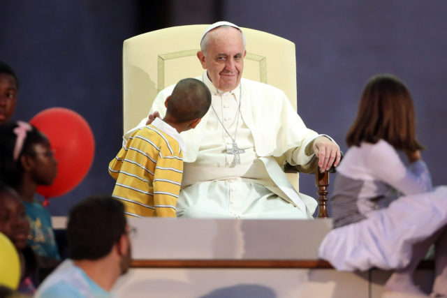 pope-francis-boy