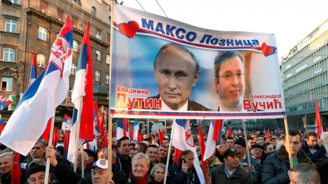 rusko darovalo srbskej armáde tanky a ďalšie obr nené vozidlá (1)