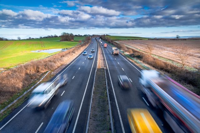 novela zákona o cestnej premávke zavádza aj 365- dňovú diaľničnú známku 3