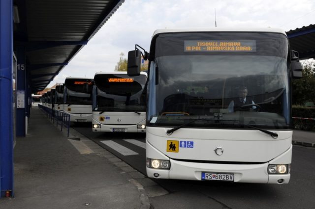 samosprávy našli dočasné riešenie_autobusy v bbsk začnú premávať