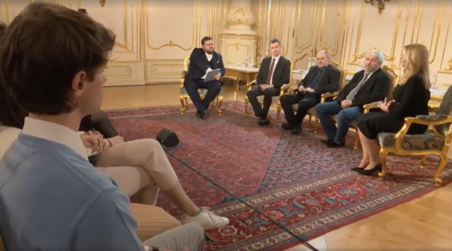 rozhovory_z_prezidentskeho_palaca