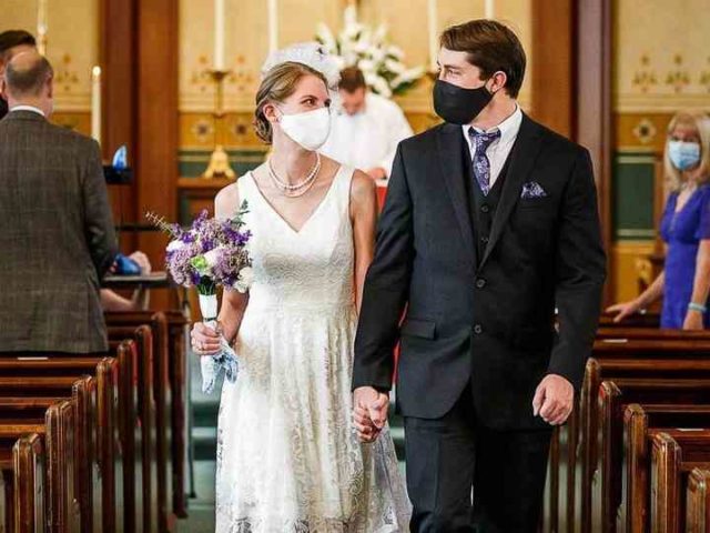 na svadby budú chodiť kontroly z polície a hygieny_plesy zrejme nebudú vôbec