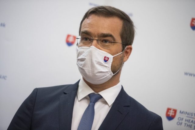 krajčí_začiatkom roka príde 180-tisíc vakcín proti koronavírusu