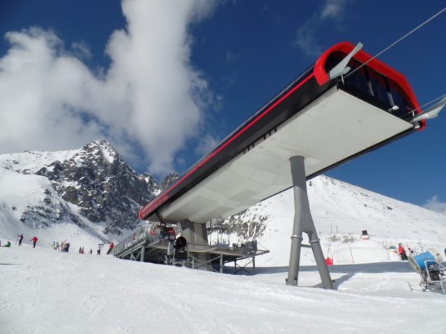 C8F36B93-7259-4C95-ACCB-83B5E4D081E4