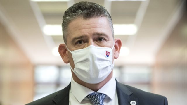 ministerstvo vnútra nevyvesí čiernu zástavu na počesť milana lučanského